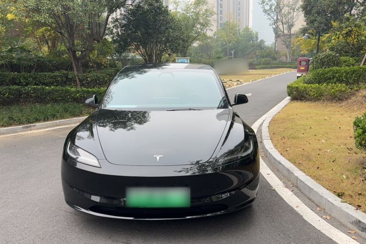 Used Tesla Model 3 2023 Rear-Wheel-Drive Version
