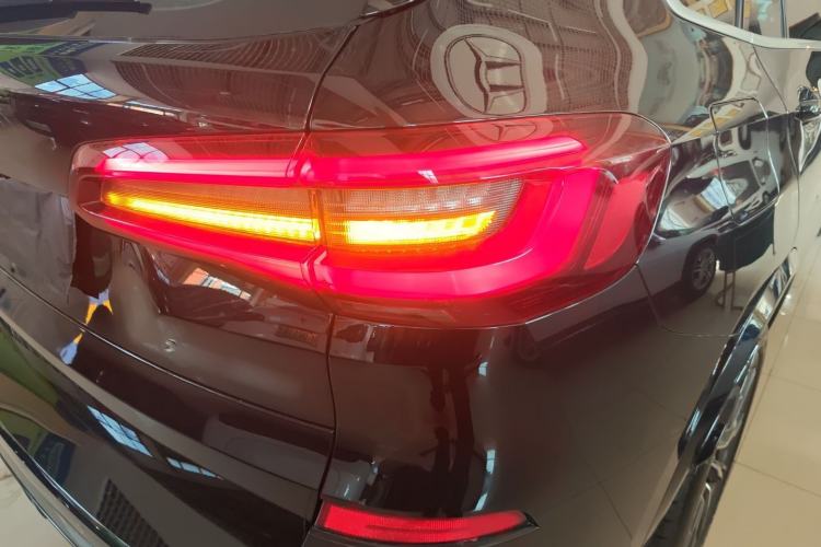 Used BMW X5 2022 Restyled xDrive 30Li Luxury Version M Sport Package
