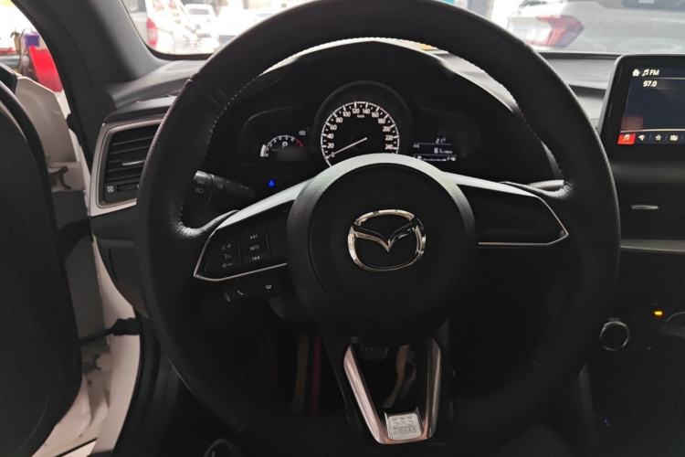 Used Mazda CX-4 2018 2.0L Automatic Two-Wheel Drive Blue Sky Exploration Version China V Standard
