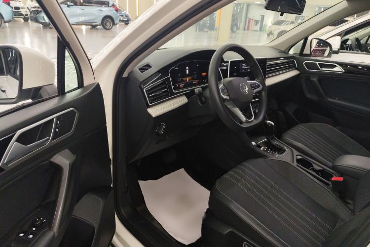 Used Volkswagen Tiguan L 2022 330TSI Automatic Two-Wheel Drive Comfort Edition
