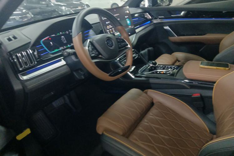 Used BYD Tang New Energy 2021 DM 2.0T Four-Wheel Drive High-Performance Flagship Model
