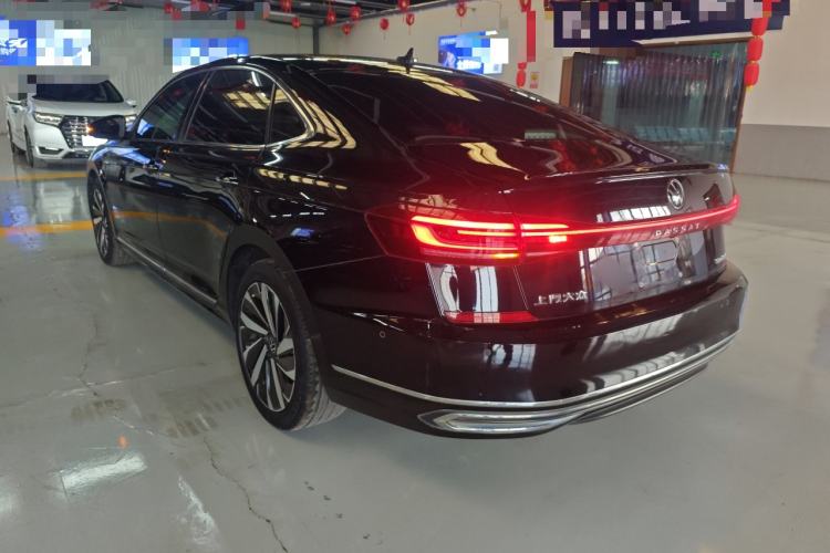 Used Volkswagen Passat 2022 330TSI Starry Luxury Edition – Exclusive Special Edition
