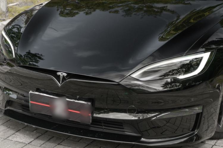 Used Tesla Model S 2023 Three-Motor All-Wheel-Drive Plaid Version
