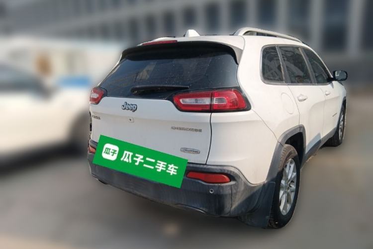 Used  Cherokee 2016 2.0L Superior Edition
