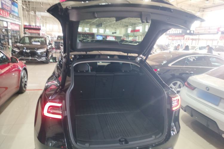 Used Tesla Model Y 2021 Standard Range Rear-Wheel Drive Version