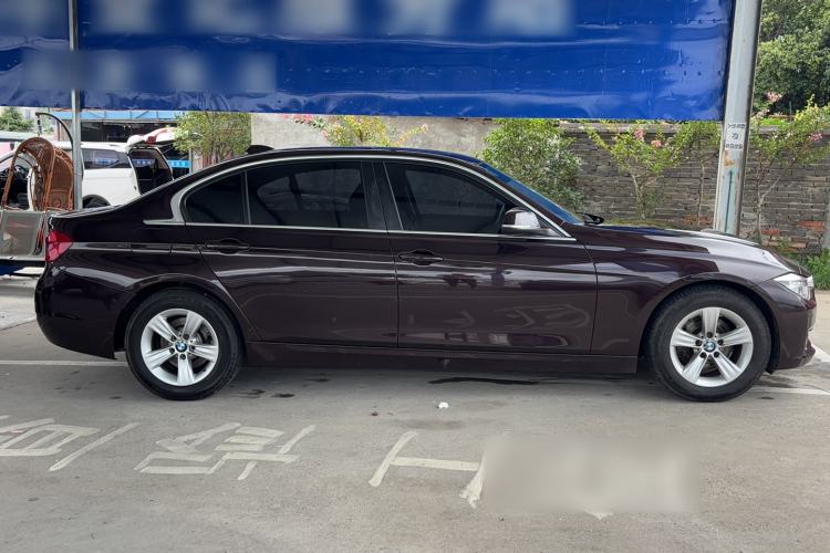 Used BMW 3 Series 2016 316Li Fashion Model
