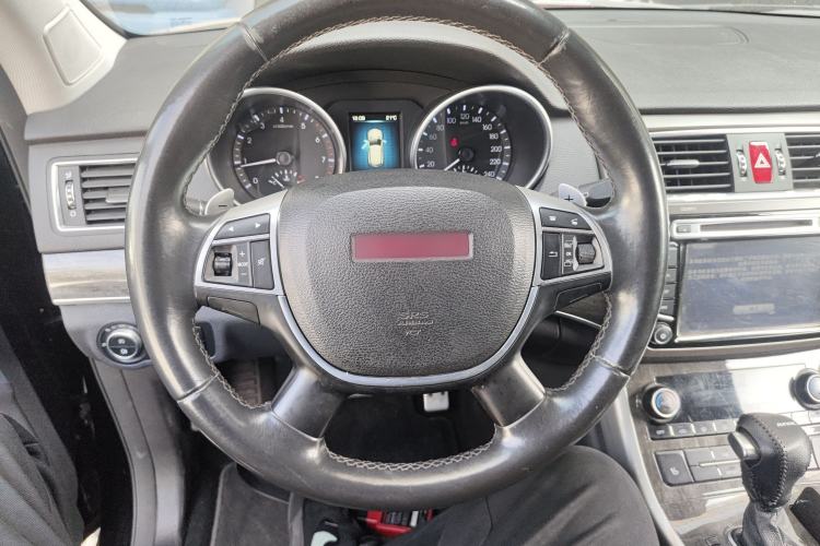 Used Haval H8 2015 2.0T Two-Wheel Drive Luxury Edition