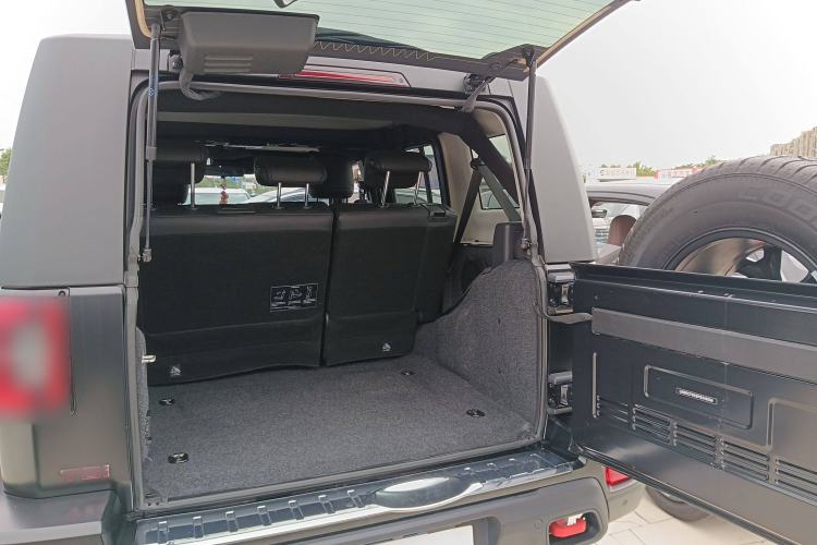 Used Beijing Auto BJ40 2023 2.0D Automatic Four-Wheel Drive Blade Hero Edition Adventurer Type
