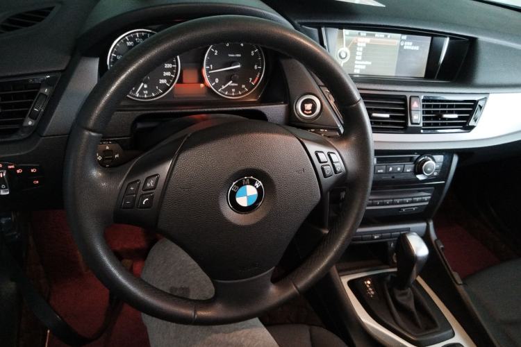 Used BMW X1 2013 sDrive18i Leading Model
