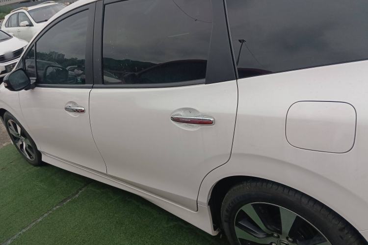 Used Honda Jade 2013 1.8L CVT Luxury Edition 5 seats
