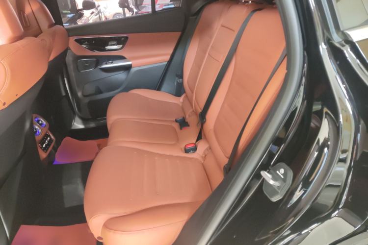 Used Mercedes-Benz GLC 2024 Refreshed GLC 300 L 4MATIC Dynamic Version 5 Seats
