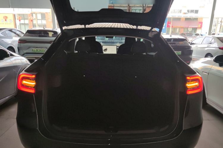 Used Tesla Model Y 2024 Rear-Wheel-Drive Version