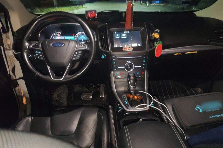 Used Ford Edge 2016 EcoBoost 245 Four-Wheel Drive Titanium 7-Seater
