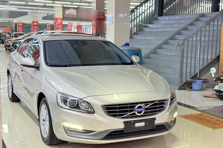 Used Volvo S60 2018 S60L T3 Smart Upgrade Edition
