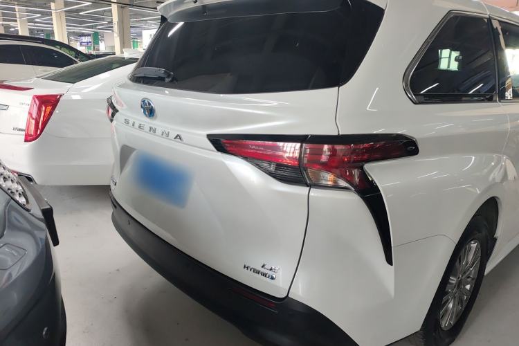 Used Toyota Sienna 2021 2.5L Hybrid Comfort Edition