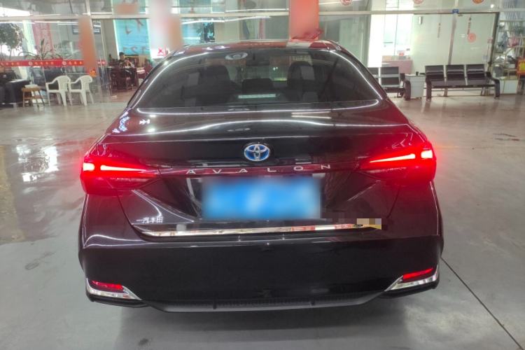 Used Toyota Avalon 2019 Dual-Engine 2.5L Luxury Edition China VI Standard
