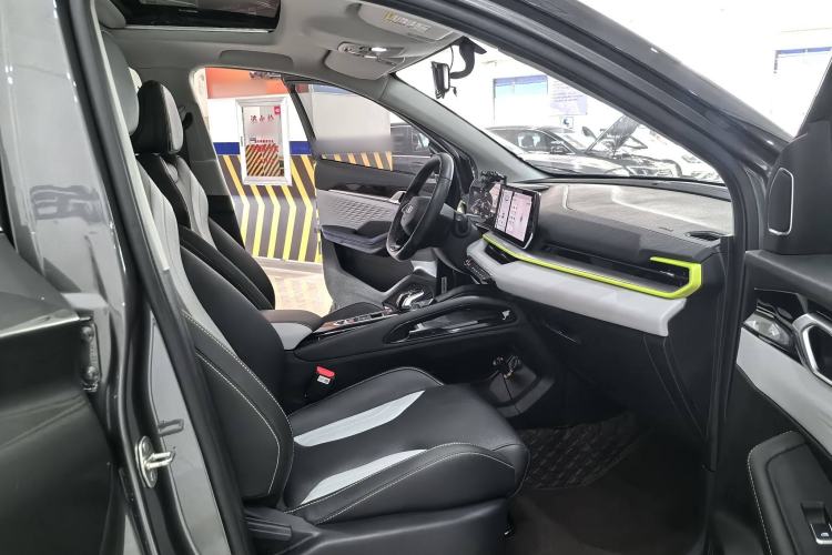 Used Geely Auto Coolray 2022 Bin Yue COOL 1.5TD DCT Hot Engine Edition
