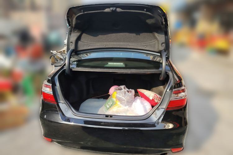 Used Toyota Camry 2016 2.0G 10th Anniversary Leading Edition
