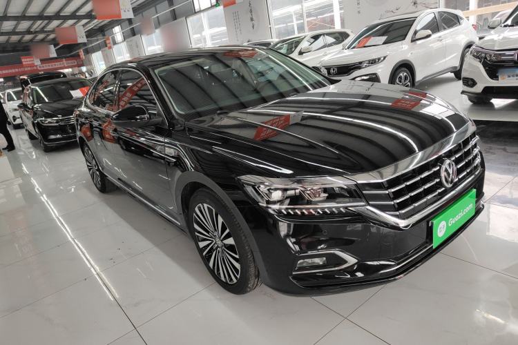Used Volkswagen Passat 2020 330TSI Luxury Edition China VI
