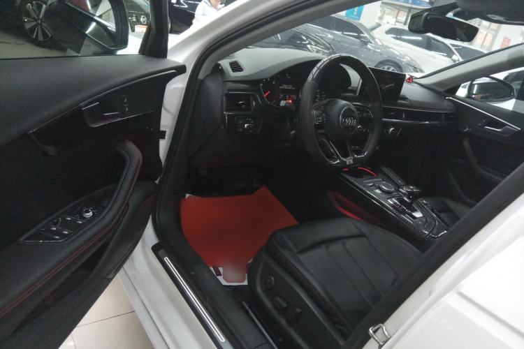 Used Audi A4L 2018 30th Anniversary Edition 40 TFSI Trendy Model
