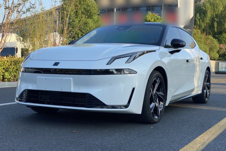 Used Lynk & Co 07 2024 EM-P 126 Long-Range Halo