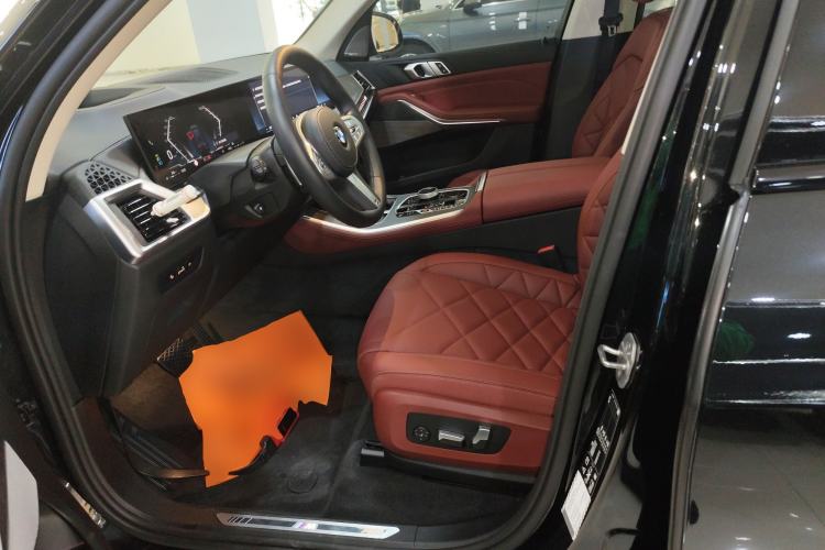 Used BMW X5 2023 xDrive 30Li Luxury M Sport Night Edition Package
