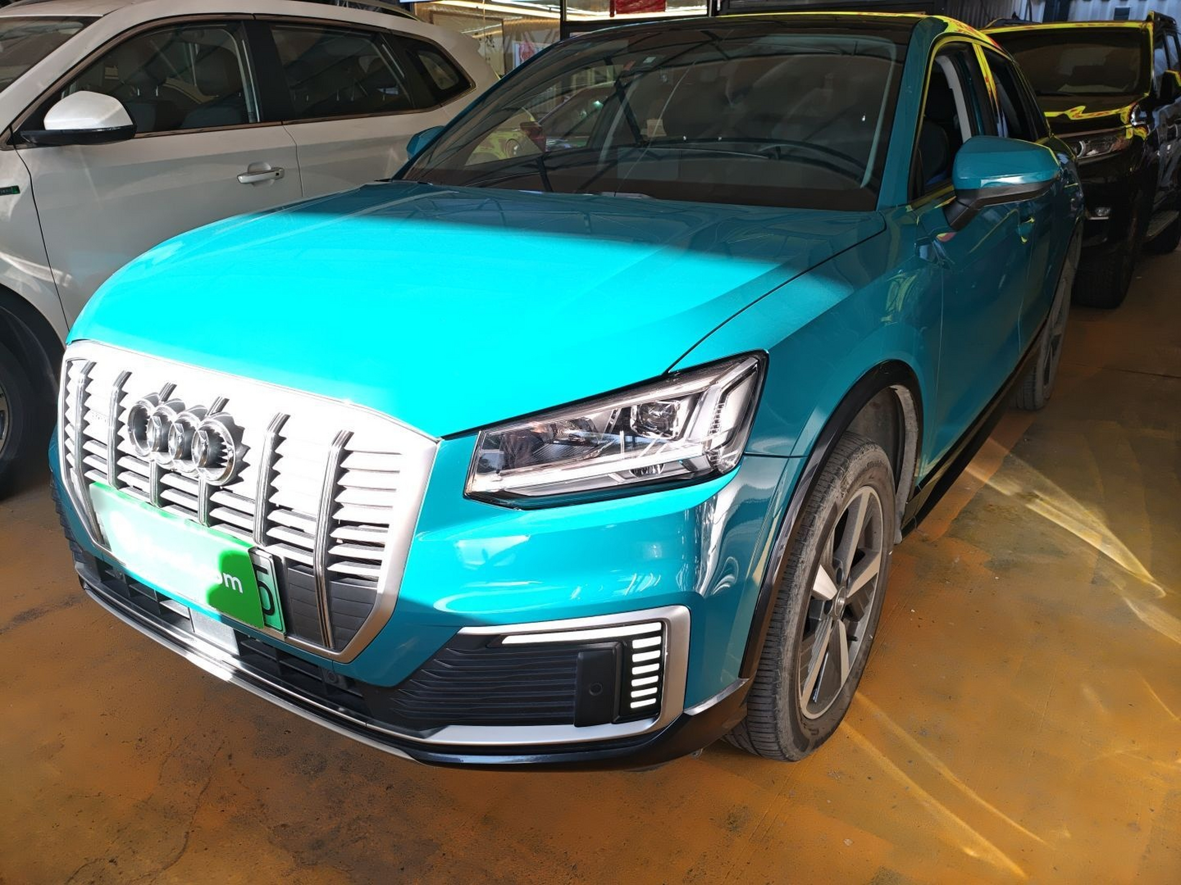 Под передней частью автомобиля