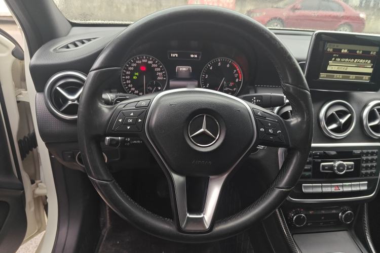 Used Mercedes-Benz A-Class (Import) 2015 A 180
