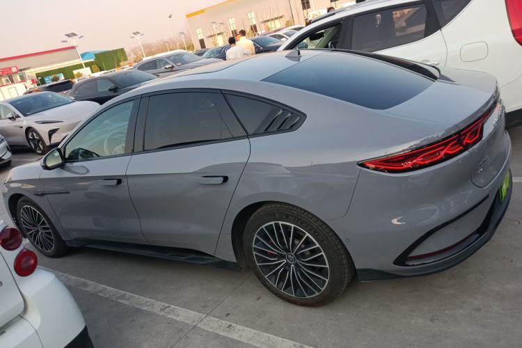 Used BYD Han 2025 EV with 701 km of Laser Radar-Enabled Intelligent Driving
