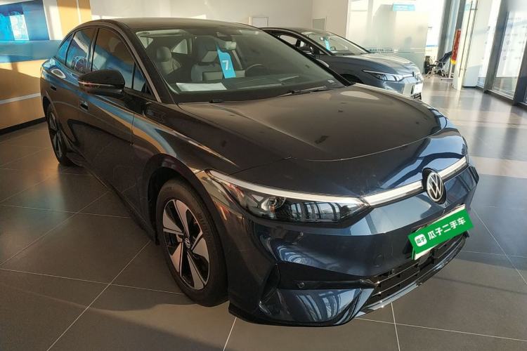 Used Volkswagen ID.7 VIZZION 2024 AIR model
