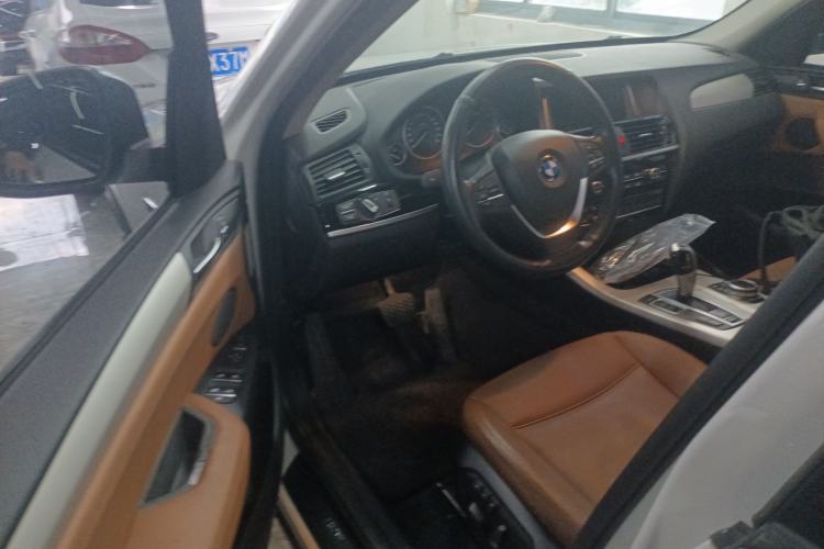 Used BMW X3 2014 xDrive28i Leading Model