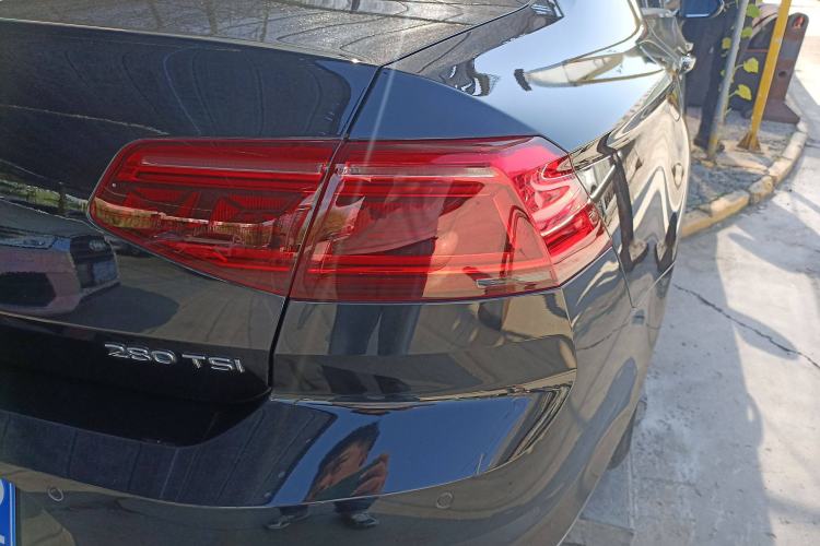 Used Volkswagen Magotan 2020 280TSI DSG Comfort Edition
