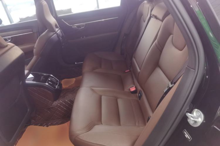 Used Volvo S90 2024 B5 Zhiyuan Luxury Edition
