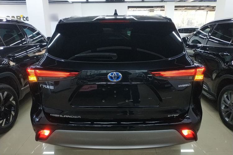 Used Toyota Highlander 2022 Dual-Engine 2.5L Four-Wheel Drive Prestige Version 7 Seats
