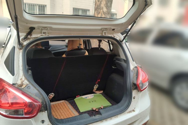 Used Baojun 310 2016 1.2L manual Comfort trim level