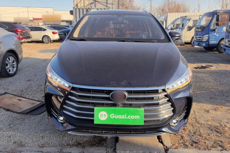 Used BYD Song MAX 2018 1.5T Automatic Smart Connect Elite Model with 6 Seats
