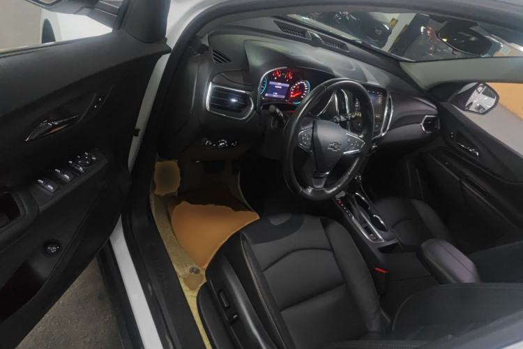 Used Chevrolet Equinox 2019 535T Automatic YuJie Edition China VI
