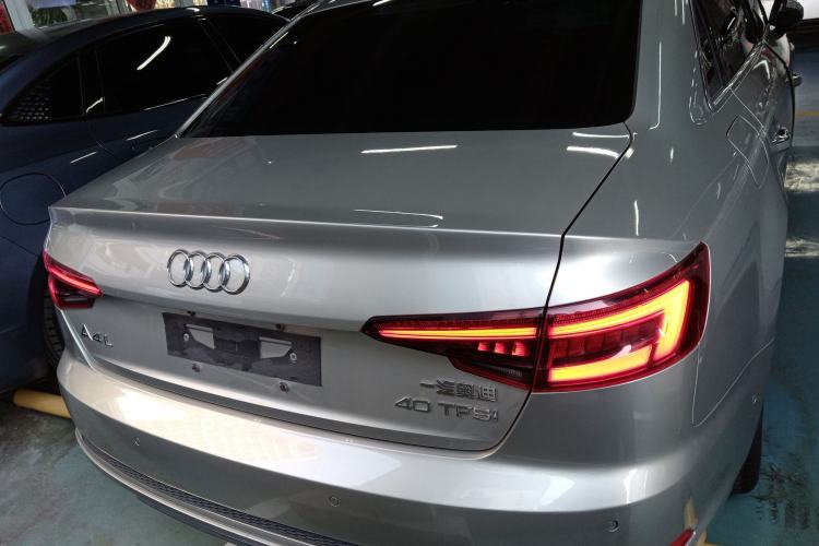 Used Audi A4L 2019 40 TFSI Fashion Version China V