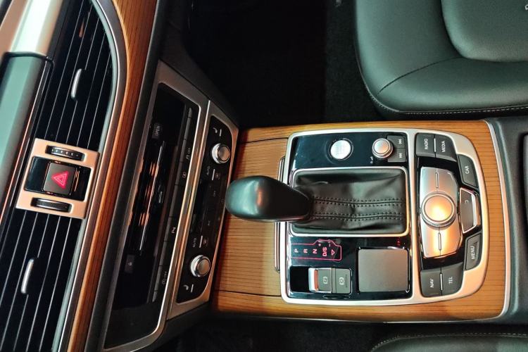 Used Audi A6L 2018 30th Anniversary Edition 30 FSI Style Model
