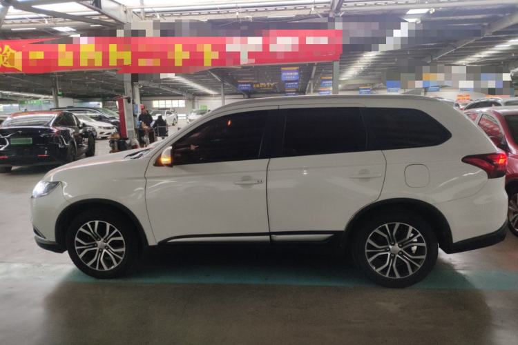 Used Mitsubishi Outlander 2018 2.0L Two-Wheel Drive Glory Edition 5 Seats
