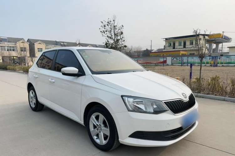 Used Skoda Fabia 2017 1.4L Automatic Car Enjoy Edition
