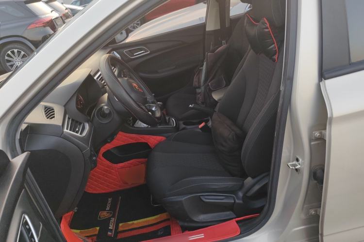 Used Roewe i5 2020 1.5L Manual 4G Connect Luxury Edition
