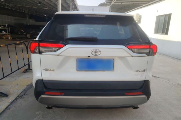 Used Toyota RAV4 2021 2.0L CVT Two-Wheel Drive Fashion PLUS Edition