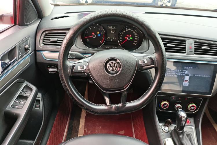 Used Volkswagen Lavida 2017 1.6L Automatic Comfort Edition
