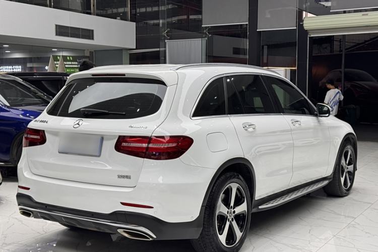 Used Mercedes-Benz GLC 2019 Facelift GLC 260 L 4MATIC Luxury Model
