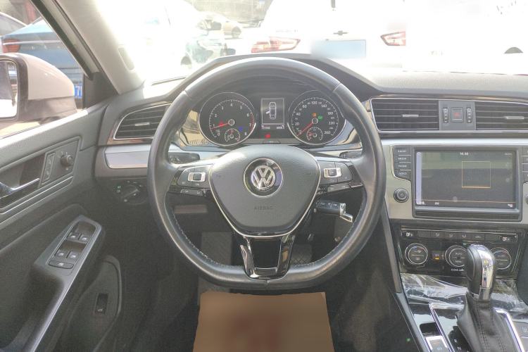 Used Volkswagen Lamando 2018 280TSI DSG Comfort Edition
