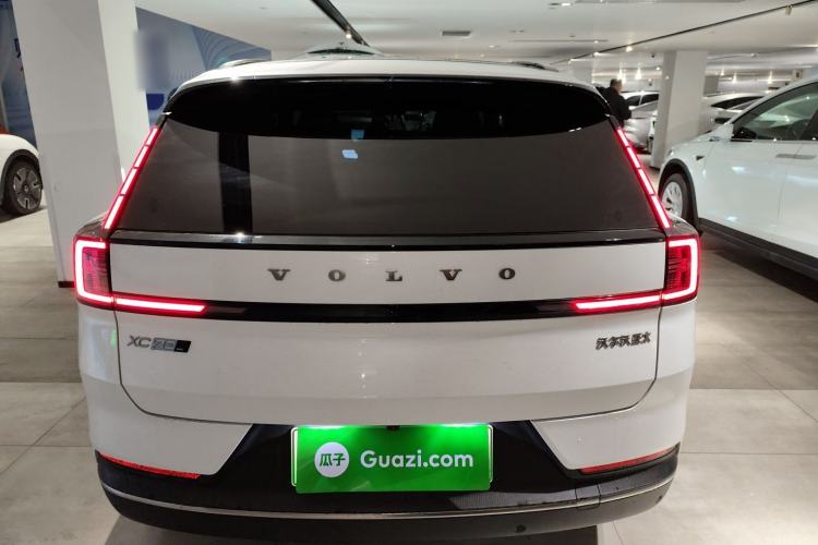 Used Volvo Volvo XC70 Plug-in Hybrid 