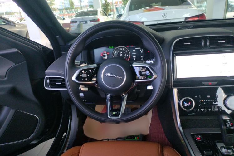 Used Jaguar XEL 2022 2.0T 250 PS R-DYNAMIC S Advanced Sport Edition
