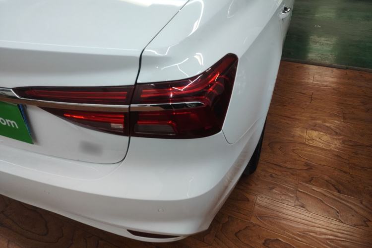 Used Roewe i6 2020 PLUS 1.6L CVT 4G Connected Glory Flagship Edition
