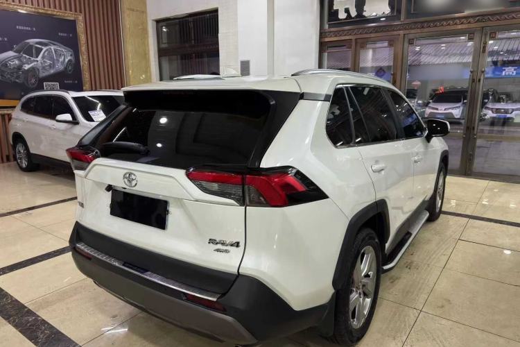 Used Toyota RAV4 2020 2.0L CVT 4x4 Trend Edition
